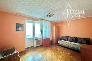 квартира за адресою 15-й м-н, 7