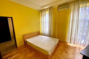 квартира за адресою Шептицьких, 14
