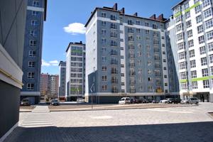 квартира за адресою Олександра Довженка вул., 33