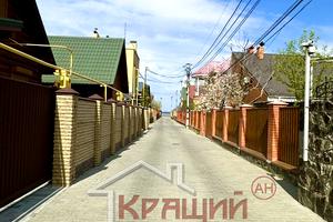 будинок за адресою Набережна вул.