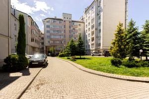 квартира за адресою Якова Головацького вул., 23