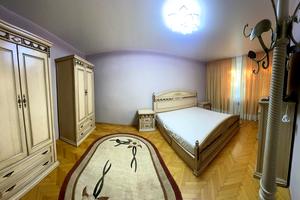 квартира за адресою Чорновола вул., 132