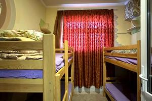 комерційна за адресою Парусна вул. (Героїв Сталінграду), 1н