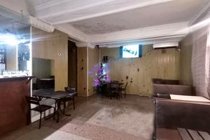 комерційна за адресою Космічна вул., 34