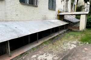комерційна за адресою Повітряних Сил просп. (Повітрофлотський), 16