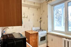 квартира за адресою Ореста Левицького вул. (Академіка Курчатова), 18