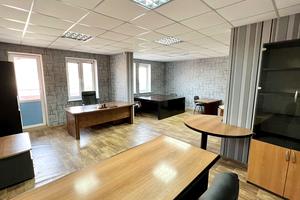комерційна за адресою Петропавлівська вул., 50-Б