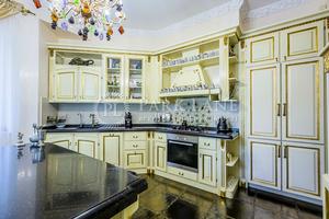 будинок за адресою Набережна
