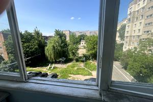 квартира за адресою Казиміра Малевича, 36