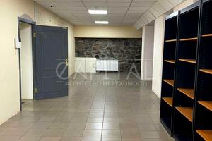 комерційна за адресою Київ, Бастіонна вул., 2/1