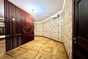 комерційна за адресою Жилянська вул., 72-А