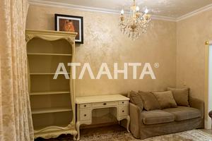 будинок за адресою Центральна вул., 1