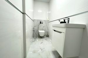 квартира по адресу Злуки просп., 49