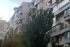 квартира за адресою Богатирська вул., 8