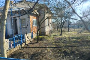 дом по адресу Шкільна