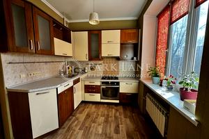 квартира за адресою Авіаконструкторська вул. (Генерала Вітрука), 3/11