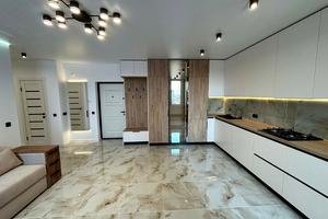 квартира за адресою Незалежності, 2
