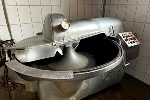 комерційна за адресою Шевченка, 16в