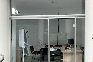 комерційна за адресою майдан Незалежності пл., 1