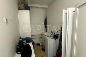 комерційна за адресою Богдана Хмельницького вул., 10