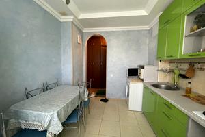квартира за адресою Запорізька вул., 4