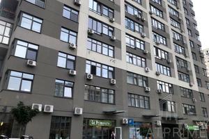 квартира по адресу Олександра Олеся ул., 1