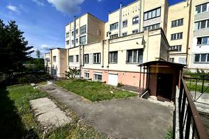комерційна за адресою Шевченка вул., 3