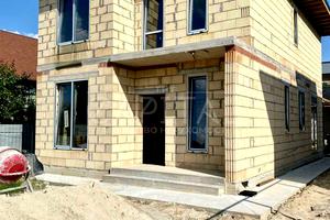будинок за адресою Дмитра Русановича