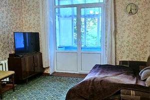 квартира за адресою Героїв Крут вул. (12 Квітня), 3