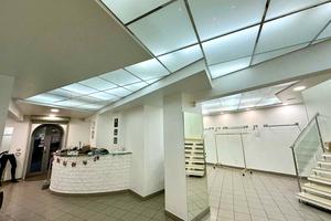 коммерческая по адресу Дмитрия Яворницкого просп. (Карла Маркса), 33