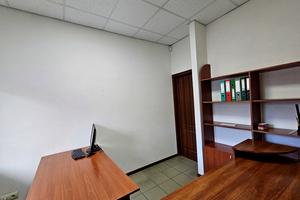 комерційна за адресою Ракетна вул., 24