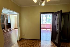 квартира по адресу Строителей ул., 30