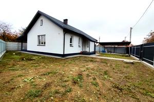дом по адресу Центральна, 10