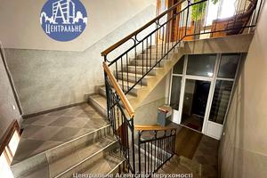 коммерческая по адресу Нижнебазарная пл., 4-А