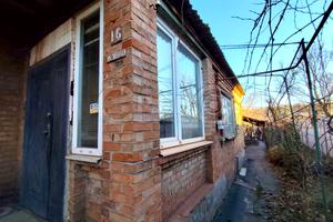 будинок за адресою Дежньова вул., 16