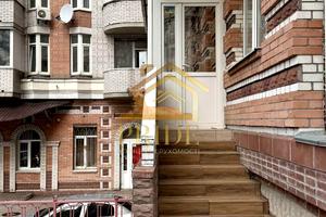 комерційна за адресою Степана Руданського вул., 4-6