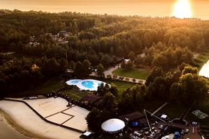 будинок за адресою Набережна вул.