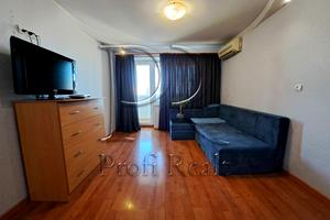 квартира за адресою Науки просп., 22
