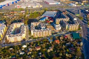комерційна за адресою 32-га Садова вул., 1