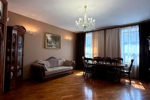 квартира за адресою Михайла Драгоманова вул., 6