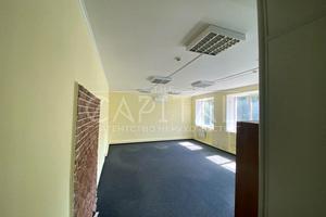 комерційна за адресою Варязький пров., 4