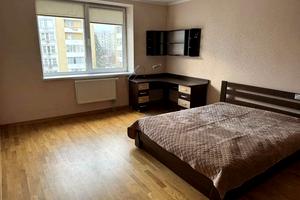 квартира за адресою Плугова вул., 10