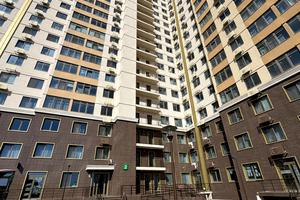 квартира за адресою Перлинна вул., 8