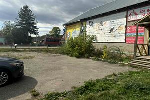 комерційна за адресою Зелена, 1