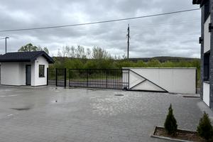 будинок за адресою Кленова
