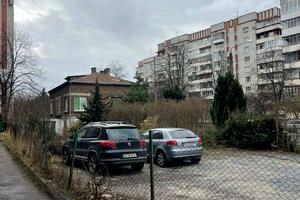 комерційна за адресою Варшавська вул., 78