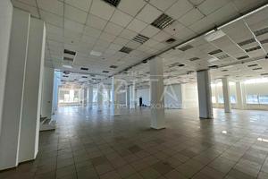 комерційна за адресою Степана Бандери просп. (Московський), 16Б