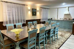 комерційна за адресою Лютеранська вул., 25