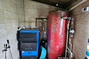 дом по адресу Українська