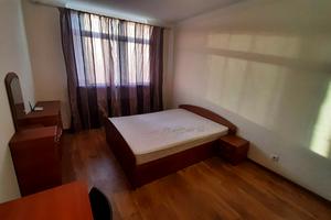 квартира за адресою Сім'ї Кульженків вул. (Петра Дегтяренка), 33